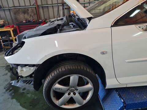 Aleta Delantera Izquierda Peugeot 407 3.0 HDI COUPE 241CV 177KW