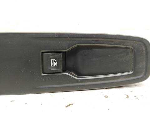 Botonera Elevalunas Renault Clio ZEN 118CV 87KW