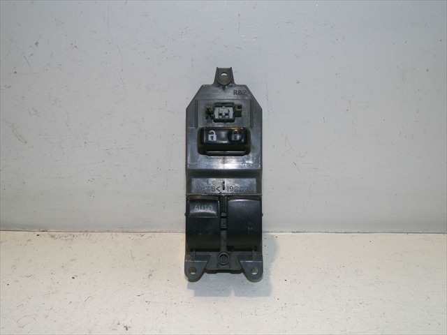 Botonera Elevalunas Toyota Yaris 1.4 D 2006-2011