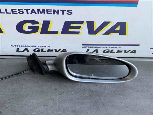 Retrovisor Derecho Volkswagen Passat 1.9 TDI130CV BERLINA