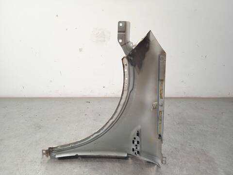 Foto 2ª: Aleta Delantera Derecha Land Rover Discovery 2.0 D 4X4 150CV 110KW [204DTD] (2015)