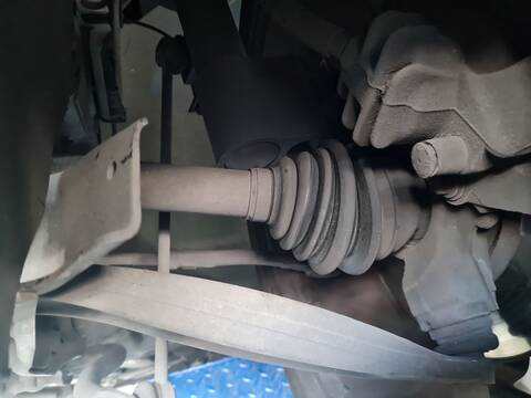 Transmision Delantera Izquierda Peugeot 5008 1.6 HDI 114CV 84KW