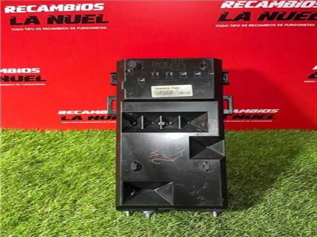 Foto 3ª: Caja Reles Fusibles Ford Transit 2.0 320 L1 TRANSIT TREND [2 0 LTR. - 96 KW TDCI CAT] 131CV [BKFA] (2019)