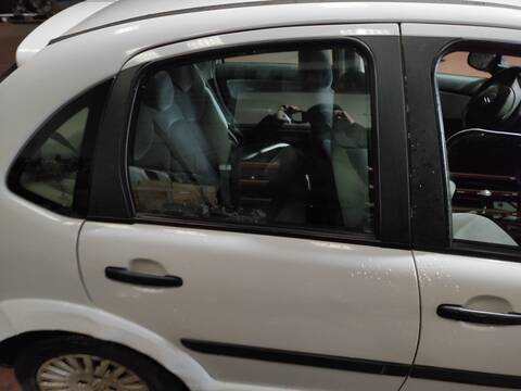 Puerta Trasera Derecha Citroen C3 8HX