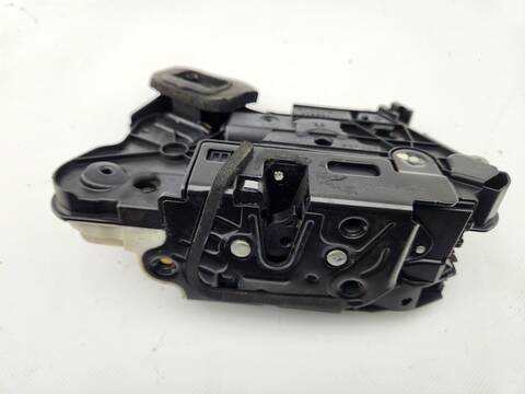 Foto 3ª: Cerradura Puerta Delantera Izquierda Volkswagen Polo ADVANCE 90CV 66KW [CAYB] (2014)