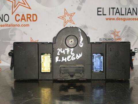 Foto 4ª: Mando Calefacción A. A. Renault Megane CONFORT AUTHENTIQUE BERLINA 106CV 78KW II CLASSIC BERLINA [K9K732] (2006)