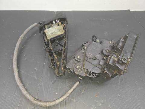 Foto 3ª: Cerradura Puerta Trasera Izquierda Bmw X1 2.0 D E84) 177CV 130KW N47D20C (2009)