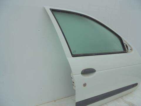 Foto 3ª: Puerta Delantera Derecha Renault Megane 1.6E ALIZE HATCHBACK BERLINA 90CV 66KW I BERLINA HATCHBACK BA0) [K7M] (1998)