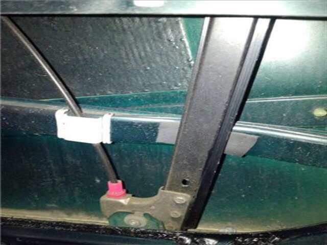 Foto 2ª: Elevalunas Eléctrico Delantero Derecho Bmw Serie 5 518 2.5 523I [2.5 LTR. - 125 KW 24V CAT] [M52 B25 (25 6 S3)]