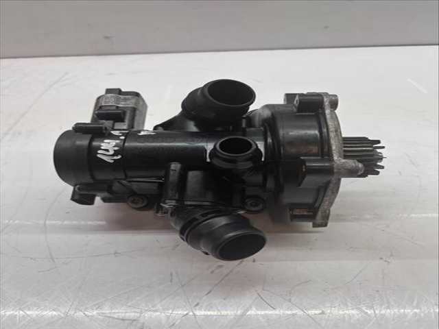 Foto 3ª: Bomba de Agua Volkswagen Golf 300 CV 221KW [CJXC CJX] (2014)