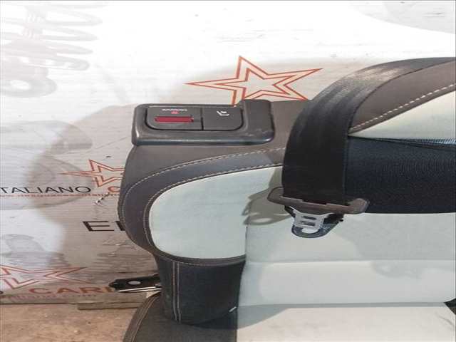 Foto 3ª: Asientos Traseros Volvo V40 R-DESIGN MOMENTUM 150CV 110KW [D5204T6] (2013)