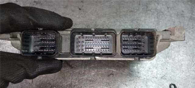 Foto 3ª: Centralita Motor ECU Renault Clio 1.2 16V (75CV) [D4FD740]