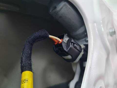 Elevalunas Eléctrico Delantero Derecho Kia Rio DRIVE 84CV 62KW
