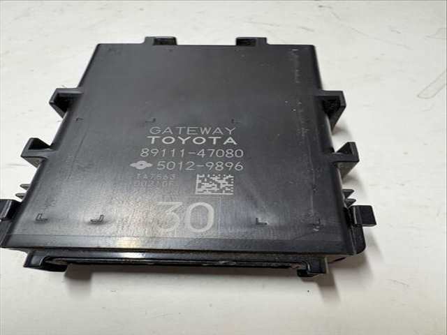 Foto 2ª: Centralita Gateway Toyota Prius VERSION INDEFINIDA (2013)