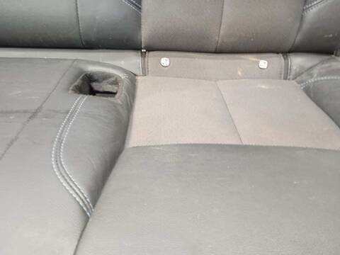 Foto 4ª: Asientos Traseros Nissan NP300 2.3 DCI DIESEL CAT 190CV 140KW [YS23280] (2021)