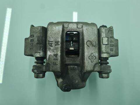 Foto 4ª: Pedal Embrague Toyota Land Cruiser VX 177CV 130KW [1GD] (2016)