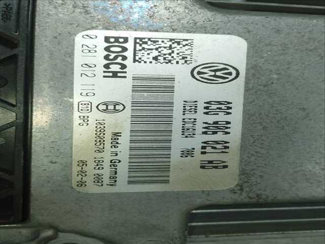 Foto 3ª: Centralita Motor ECU Volkswagen Passat ADVANCE BERLINA 140CV 103KW [BMP] (2005)