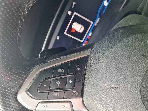 Foto 4ª: Volante Volkswagen Passat R-LINE 150CV 110KW [DSRB] (2020)