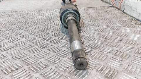 Foto 2ª: Transmision Delantera Derecha Mercedes Clase ML 350 3.0 CDI V6 265CV 195KW AUT. OM 642 W164) 164.124) [OM642940] (2005)