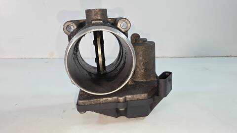 Foto 3ª: Caja Mariposa Hyundai i40 D4FD (2014)