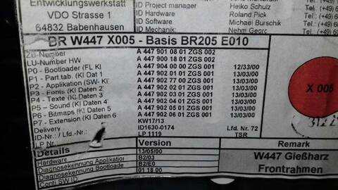 Foto 3ª: Cuadro de Instrumentos Mercedes Clase V 200 136CV 100KW (2014)