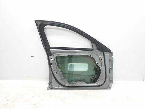 Foto 2ª: Puerta Delantera Izquierda Mercedes Clase C 160 C 220 CDI BLUETEC 205.004) (2013)