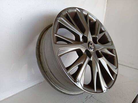 Foto 3ª: LLanta Aleacion Toyota Yaris HYBRID ACTIVE 101CV [1NZFXE] (2018)