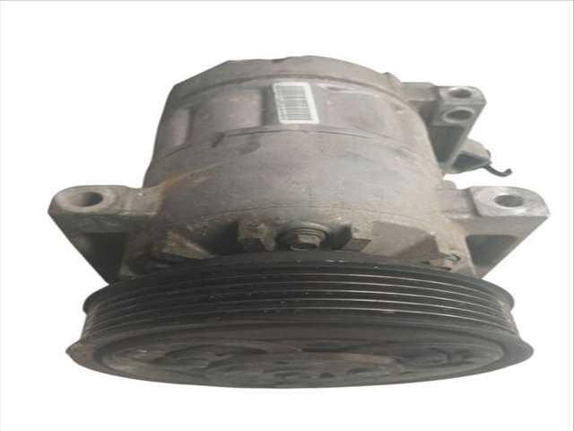 Foto 2ª: Compresor Aire Acondicionado Renault Captur 1.5 DCI 90 J5N4 J5M5 J5MW J5M6 J5AL J5AJ) (2013)