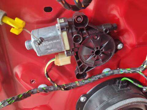 Elevalunas Manual Trasero Izquierdo Audi A4 35 TDI S LINE AVANT 163CV 120KW