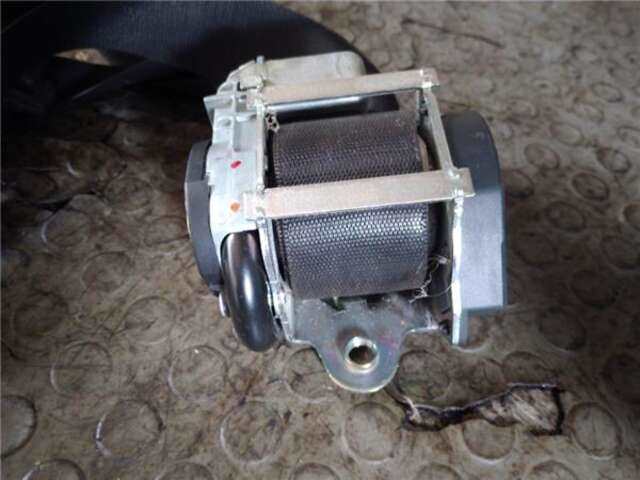 Foto 2ª: Cinturón Delantero Derecho Mercedes Clase B 150 2.0 180 CDI (245.207) [2.0 LTR. - 80 KW CDI CAT] [OM 640.940]