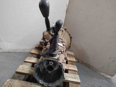 Foto 3ª: Caja Cambios Toyota Hilux 4X4 DOBLE CABINA 144CV 106KW [2KDFTV] (2002)