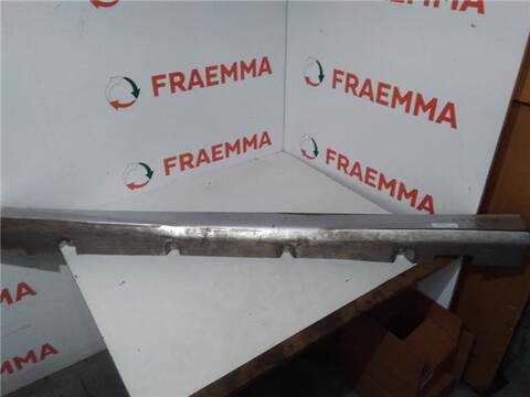 Estriberas Toyota Yaris 1.3 BASICO [1.3 LTR. 64KW CAT]