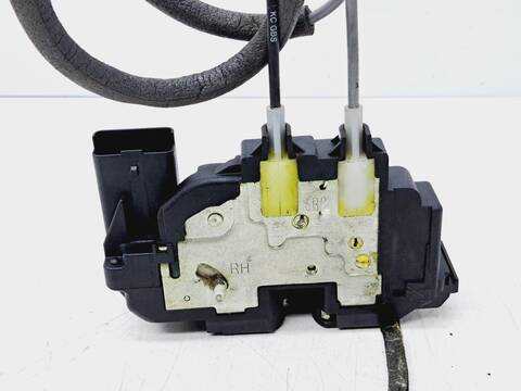 Foto 2ª: Cerradura Puerta Trasera Derecha Hyundai i20 1.2 CAT 78CV 57KW [G4LA] (2011)