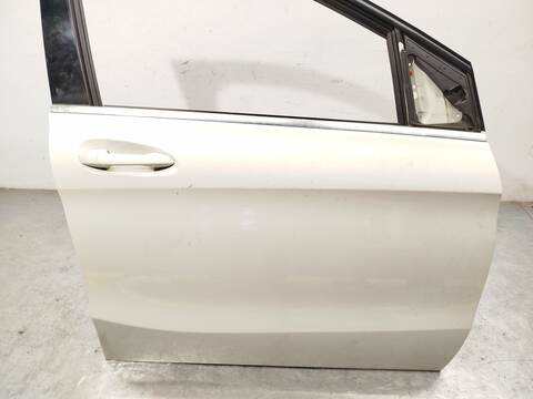 Foto 4ª: Puerta Delantera Derecha Mercedes Clase B 150 B 180 CDI 246.200) 109CV 80KW [651901] (2013)