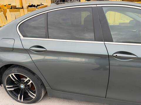 Puerta Trasera Derecha Bmw Serie 5 518 BERLINA