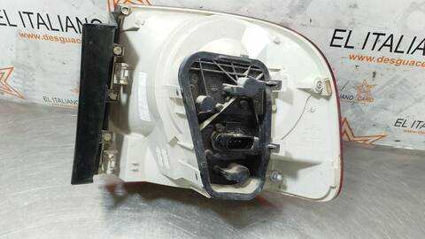 Foto 2ª: Piloto Trasero Izquierdo Volkswagen Touareg TDI V6 225CV 165KW [BKS] (2006)