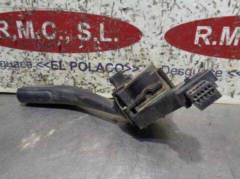 Foto 3ª: Mando Multifuncion Volkswagen Golf 1.9 TDI BERLINA 90CV 66KW [BXF] (2006)