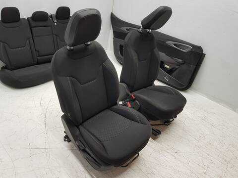Foto 3ª: Juego Asientos Completos Alfa Romeo Tonale SPRINT