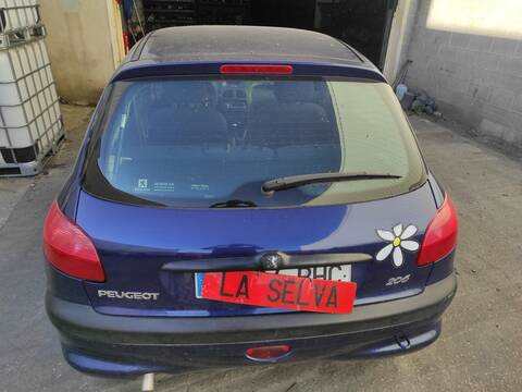 Portón Peugeot 206 KFW