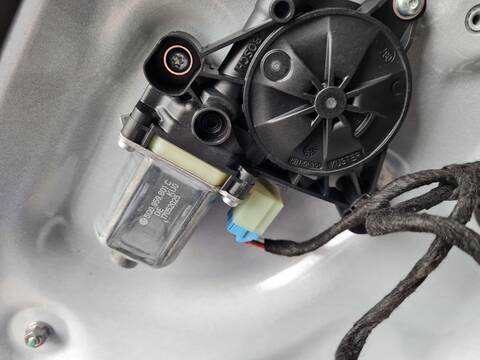 Elevalunas Eléctrico Delantero Izquierdo Cupra Leon STYLE 150CV