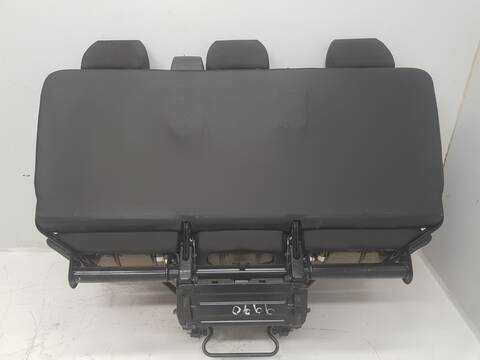 Foto 3ª: Asientos Tercera Fila Volkswagen Caravelle T6 COMFORTLINE (2015)
