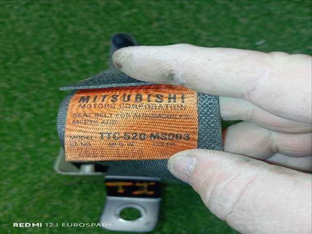 Foto 3ª: Cinturón Trasero Izquierdo Mitsubishi L200 2.5 D 4P CAJA ABIERTA [4D56] (1999)