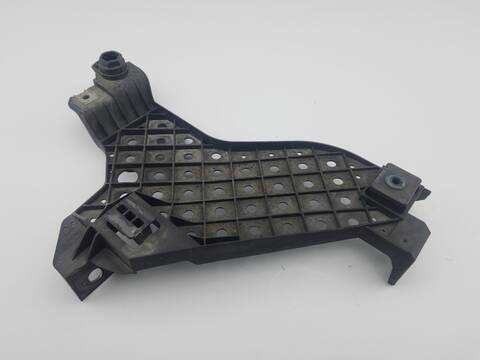 Soporte Faro Derecho Audi Q3 2.0 TDI QUATTRO 177CV 130KW