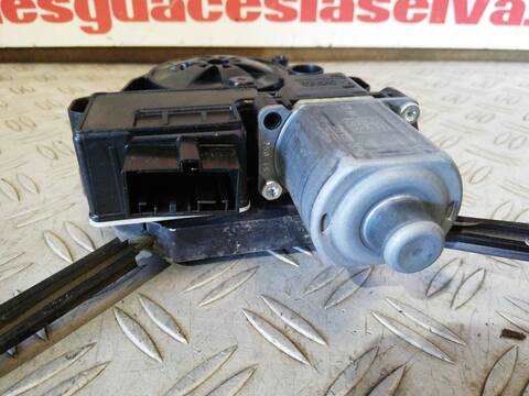 Foto 2ª: Elevalunas Manual Trasero Derecho Volkswagen Golf CRL (2015)