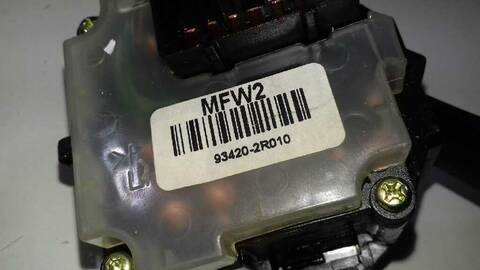 Foto 3ª: Mando Multifuncion Hyundai i30 DIESEL CW [D4FB] (2010)