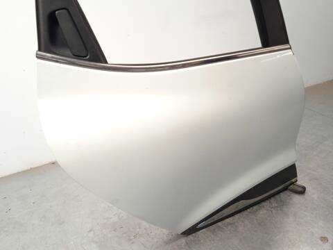 Foto 2ª: Puerta Trasera Derecha Renault Clio 0.9 TCE 90 90CV 66KW [H4B408] (2019)