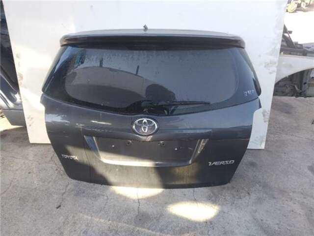 Portón Toyota Verso 2.0 ACTIVE [2.0 LTR. - 93 KW D-4D CAT]