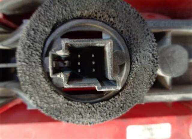 Piloto Trasero Izquierdo Ford Focus 1.6 16V