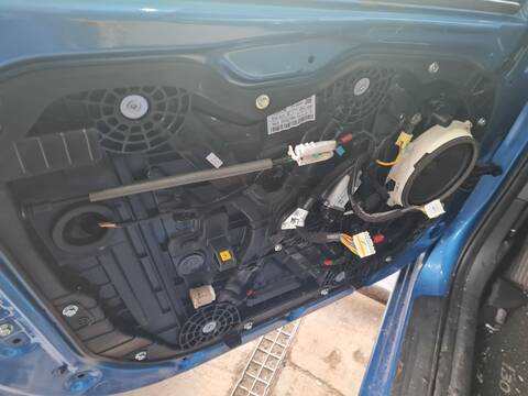 Elevalunas Eléctrico Delantero Izquierdo Hyundai i30 KLASS 95CV 70KW