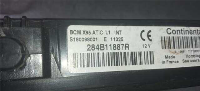 Caja Reles Fusibles Renault Megane III BERLINA 5P (2008-_)